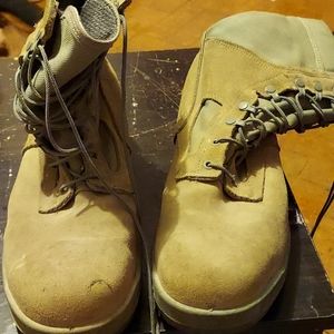 Military boots steel toe